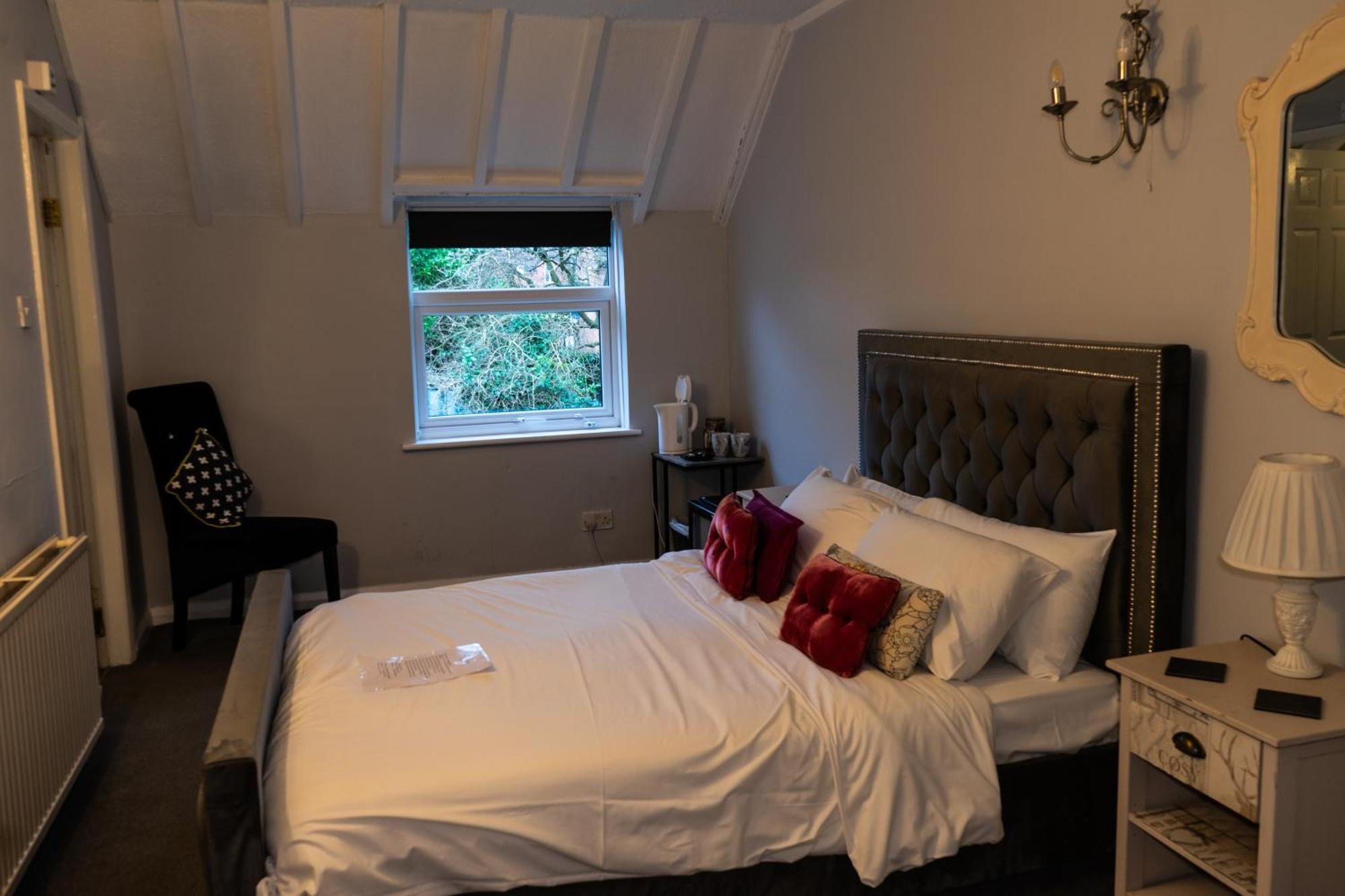 The Lodge At Carlton Tavern Free Parking Йорк Екстер'єр фото