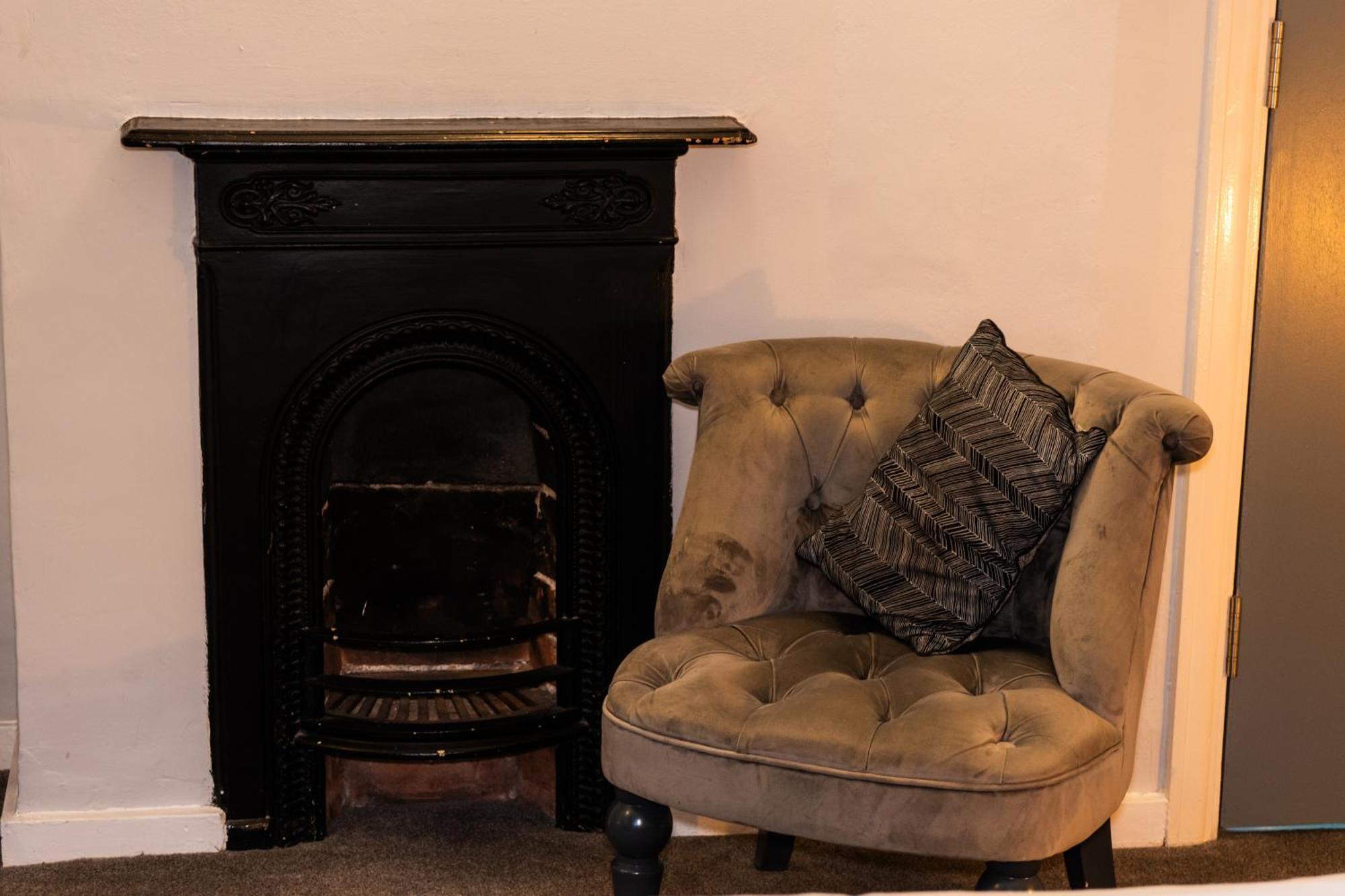 The Lodge At Carlton Tavern Free Parking Йорк Екстер'єр фото